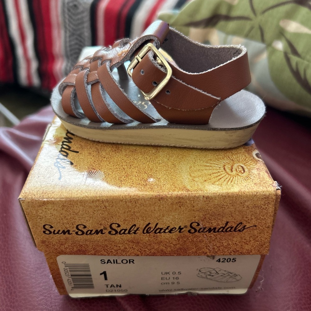 Saltwater-sandals